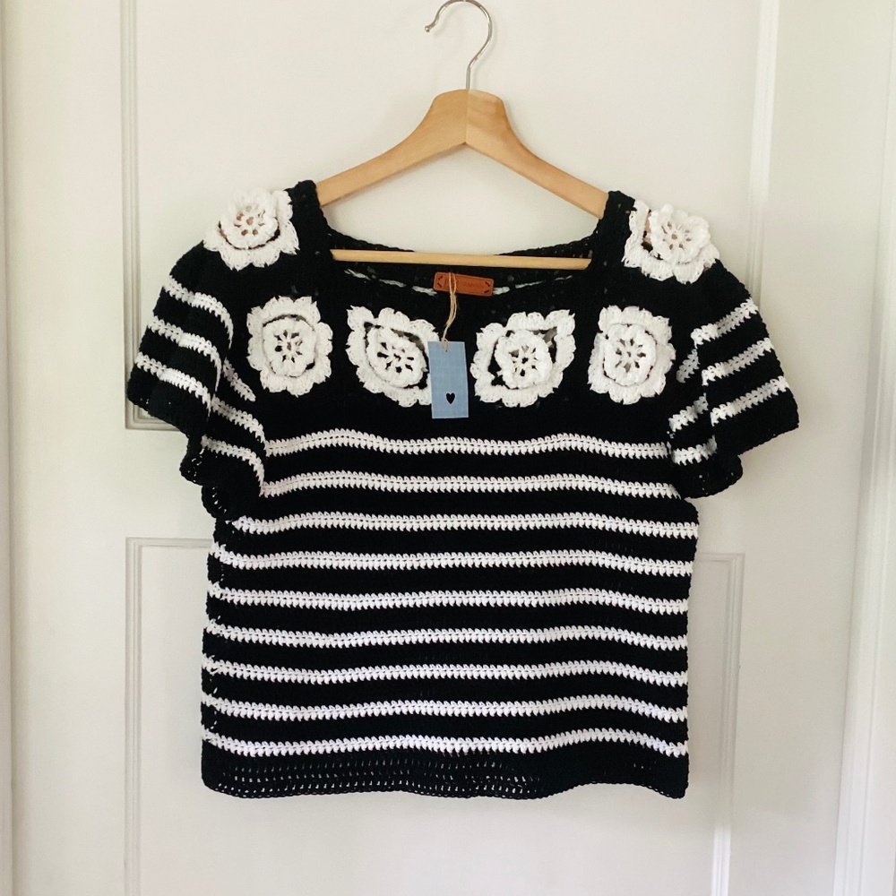 Crochet Floral Striped Top Women’s S Black White Handmade In USA Flutter Sleeves